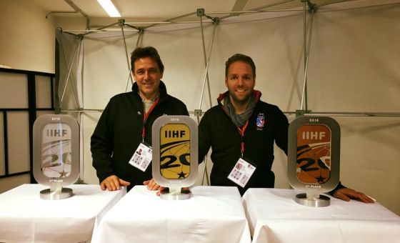 Mit DJ Ronnie bei der U18 Eishockey WM in Wien (2018) © Archiv